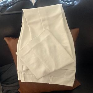 LIKE NEW- White Express Columnist Pant Sz 6